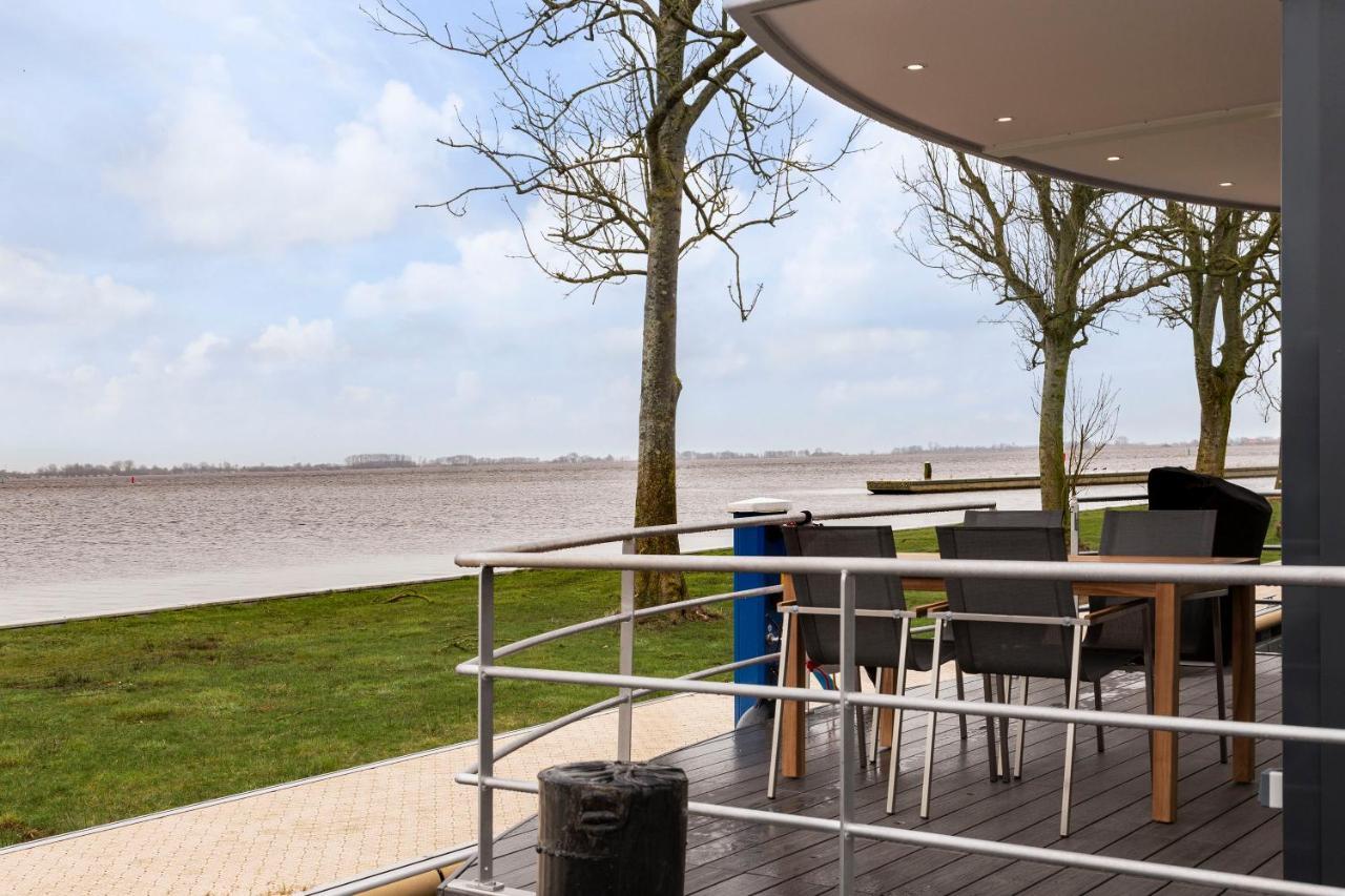 Welcome In - Houseboat 'Elysium' Met Eigen Aanlegsteiger Sneek - Offingawier Eksteriør billede